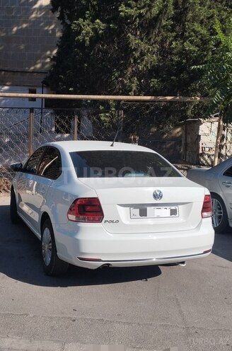Volkswagen Polo 2018, 120,000 km - 1.6 л - Bakı