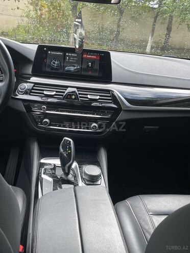 BMW 520 2018, 140,000 km - 2.0 л - Gəncə