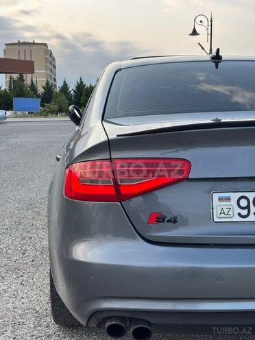 Audi A4 2014, 175,000 km - 1.8 l - Xaçmaz