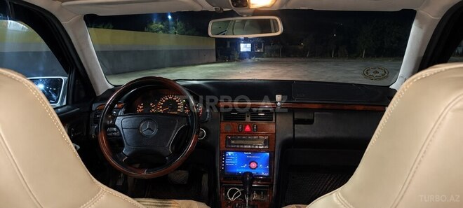 Mercedes E 220 1999, 650,000 km - 2.2 л - Ağstafa