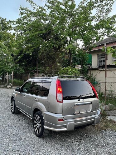 Nissan X-Trail 2001, 260,445 km - 2.0 л - Yevlax