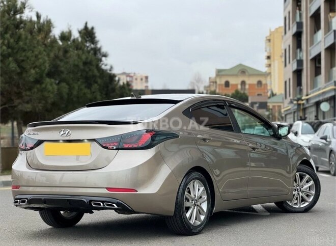 Hyundai Elantra 2015, 117,482 km - 1.8 л - Bakı