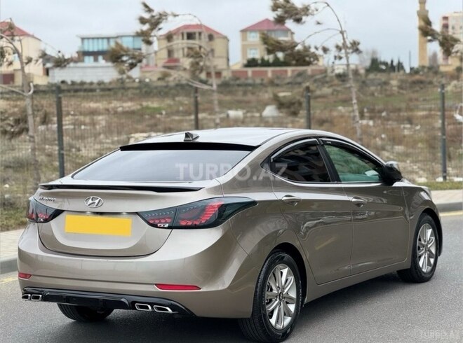 Hyundai Elantra 2015, 117,482 km - 1.8 л - Bakı