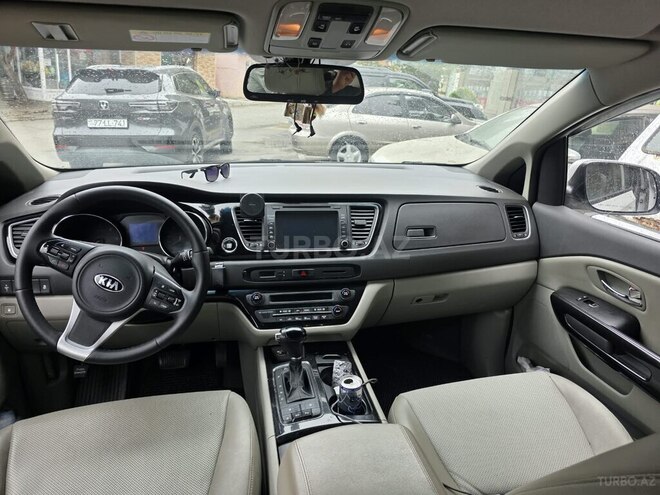 Kia Carnival 2015, 183,000 km - 2.2 л - Bakı