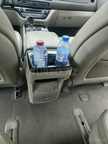 Kia Carnival 2015, 183,000 km - 2.2 л - Bakı