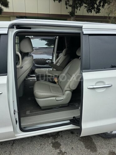 Kia Carnival 2015, 183,000 km - 2.2 л - Bakı