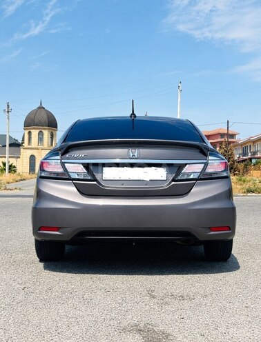 Honda Civic 2013, 398,000 km - 1.5 l - Qax