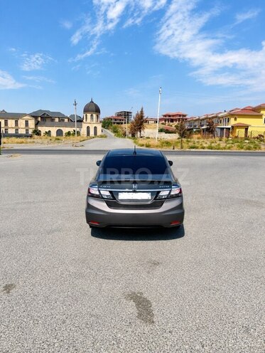 Honda Civic 2013, 398,000 km - 1.5 l - Qax