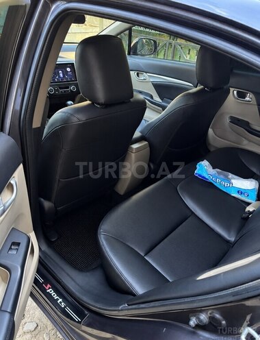 Honda Civic 2013, 398,000 km - 1.5 l - Qax