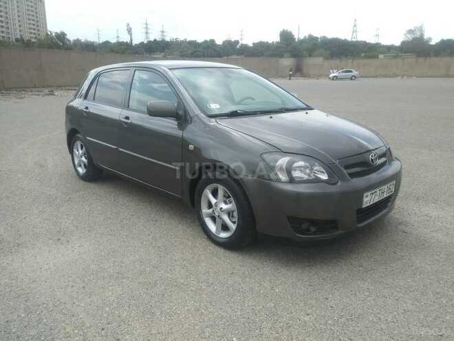 Toyota Corolla 2005, 300,000 km - 1.4 l - Bakı
