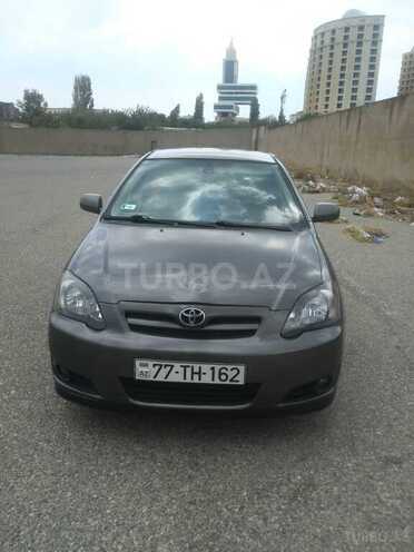 Toyota Corolla 2005, 300,000 km - 1.4 l - Bakı