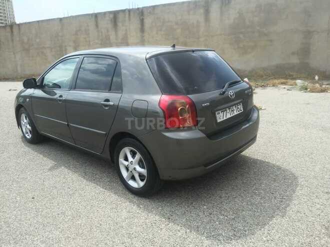Toyota Corolla 2005, 300,000 km - 1.4 l - Bakı