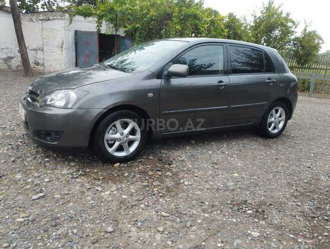 Toyota Corolla 2005, 300,000 km - 1.4 l - Bakı