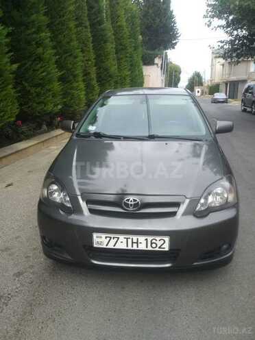 Toyota Corolla 2005, 300,000 km - 1.4 l - Bakı
