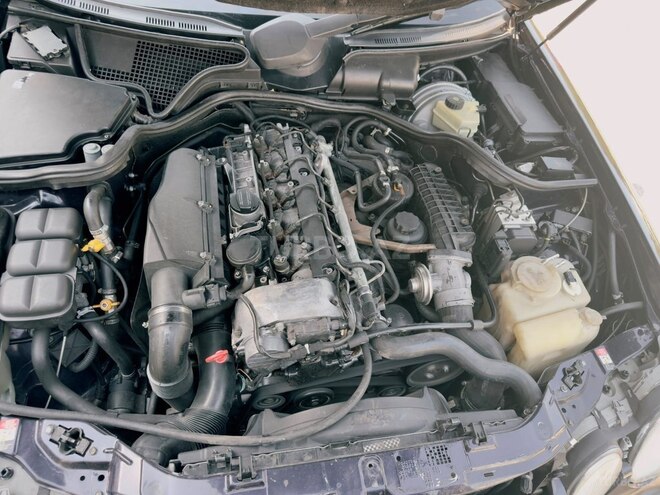 Mercedes E 270 2001, 578,000 km - 2.7 л - Bakı