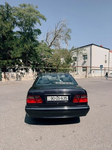 Mercedes E 270 2001, 578,000 km - 2.7 л - Bakı