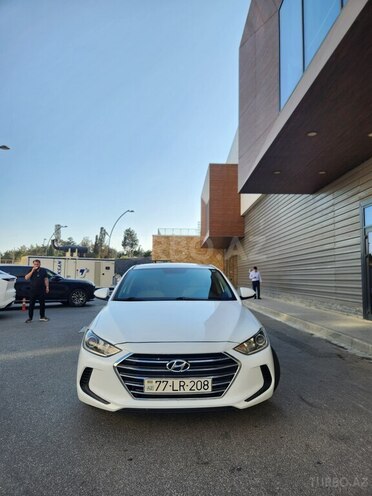 Hyundai Elantra 2017, 137,500 km - 2.0 л - Bakı