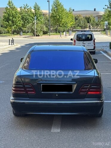 Mercedes E 200 1999, 295,000 km - 2.2 л - Göyçay
