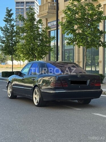 Mercedes E 200 1999, 295,000 km - 2.2 л - Göyçay