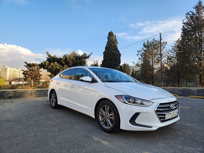 Hyundai Elantra 2017, 137,500 km - 2.0 л - Bakı