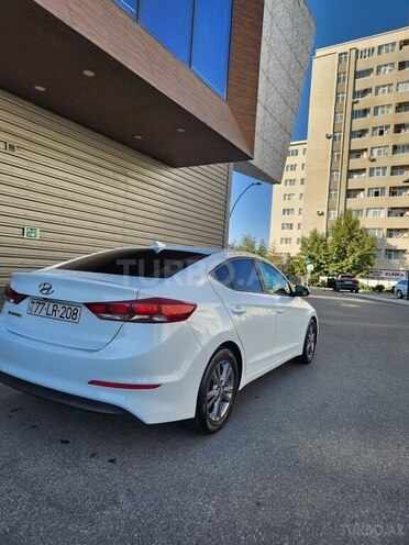 Hyundai Elantra 2017, 137,500 km - 2.0 л - Bakı