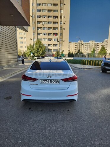 Hyundai Elantra 2017, 137,500 km - 2.0 л - Bakı