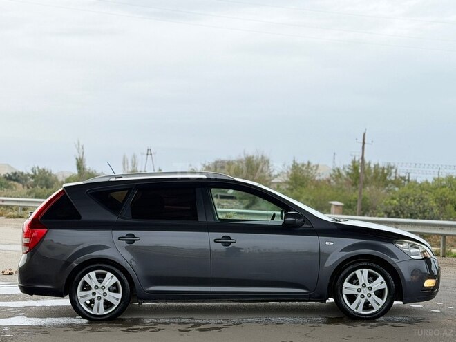 Kia  2010, 240,000 km - 1.4 l - Sumqayıt