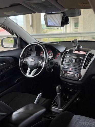 Kia  2010, 240,000 km - 1.4 l - Sumqayıt