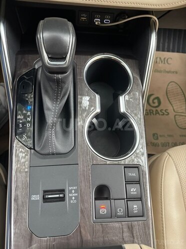 Toyota Highlander 2023, 75,000 km - 2.5 l - Bakı