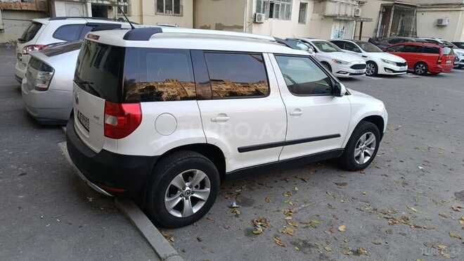 Skoda Yeti 2010, 233,000 km - 1.2 л - Bakı