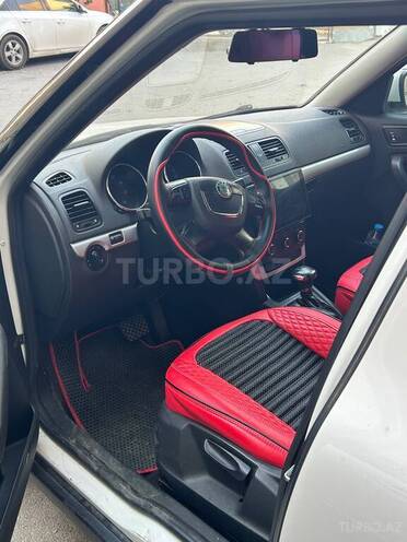 Skoda Yeti 2010, 233,000 km - 1.2 л - Bakı