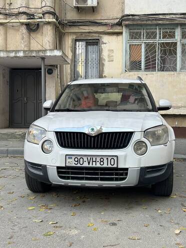 Skoda Yeti 2010, 233,000 km - 1.2 л - Bakı