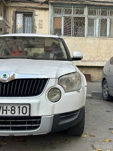 Skoda Yeti 2010, 233,000 km - 1.2 л - Bakı