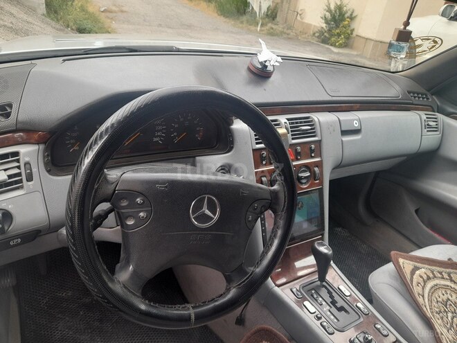 Mercedes E 280 1997, 420,000 km - 2.8 l - Şabran