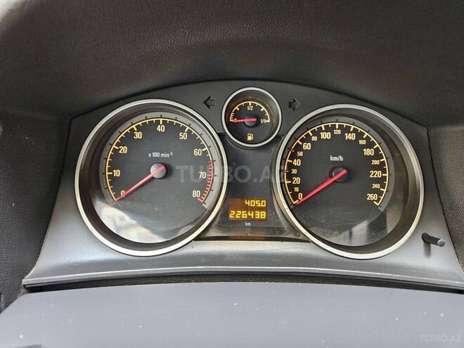 Opel Astra 2009, 226,438 km - 1.4 л - Bakı
