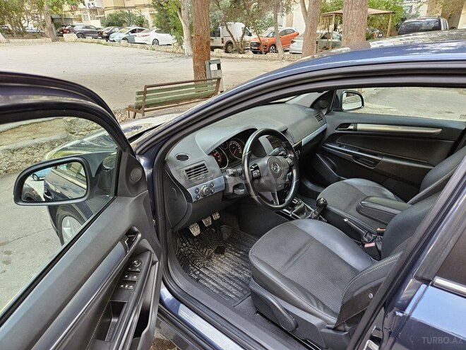 Opel Astra 2009, 226,438 km - 1.4 л - Bakı