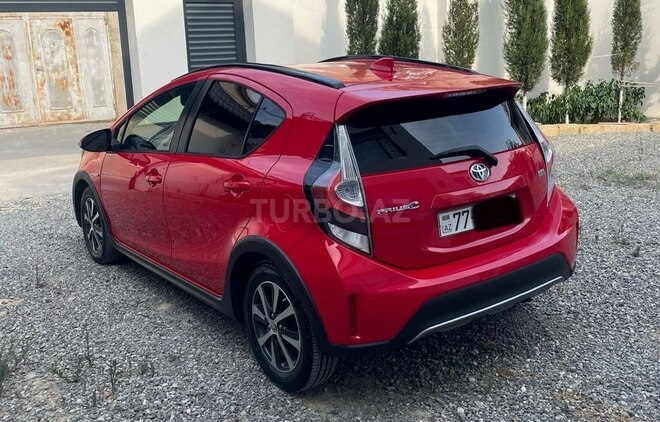 Toyota Prius C 2017, 50,000 km - 1.5 l - Bakı