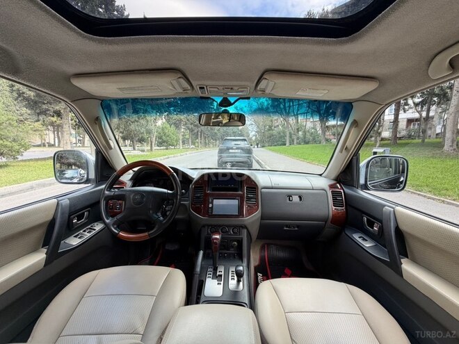 Mitsubishi Pajero 2004, 285,000 km - 3.0 л - Bakı