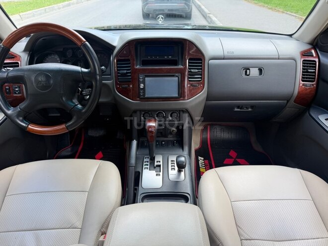 Mitsubishi Pajero 2004, 285,000 km - 3.0 л - Bakı