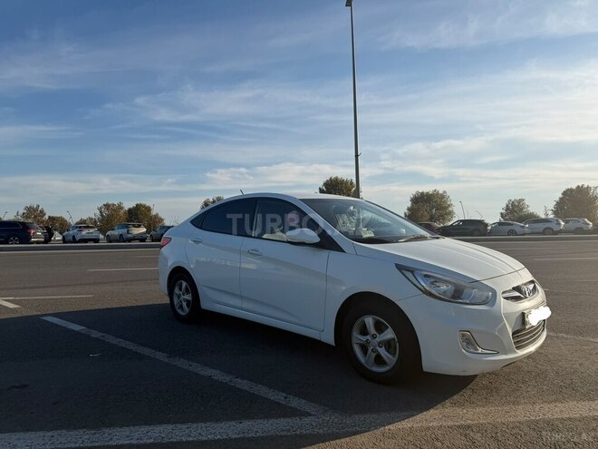 Hyundai Accent 2014, 96,000 km - 1.4 л - Bakı