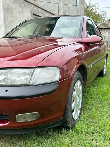 Opel Vectra 1996, 330,000 km - 1.8 l - Masallı