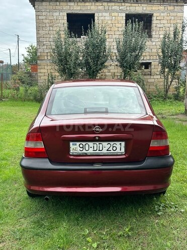 Opel Vectra 1996, 330,000 km - 1.8 l - Masallı