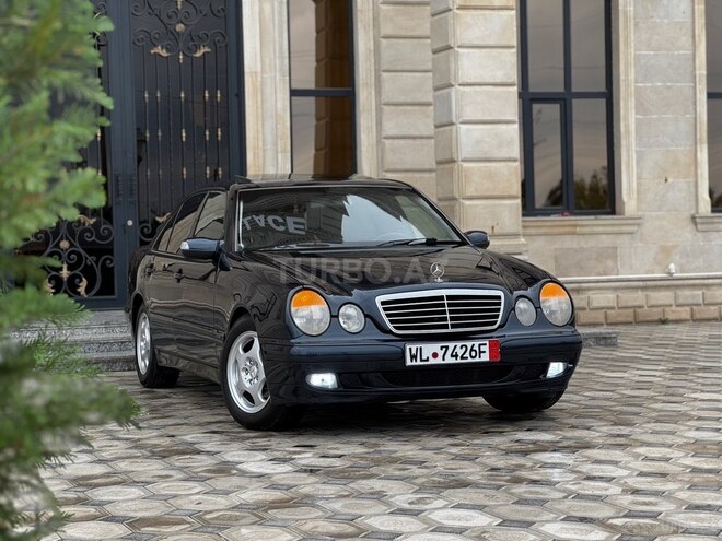 Mercedes E 200 2000, 328,000 km - 2.0 l - Saatlı