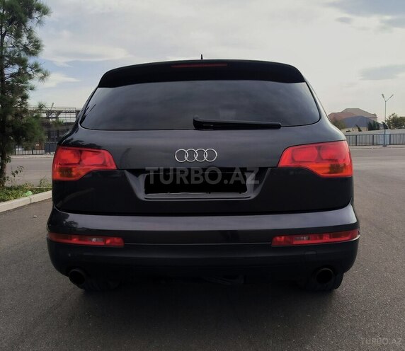 Audi Q7 2006, 283,000 km - 4.2 l - Gəncə