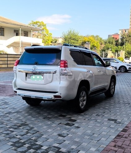 Toyota Land Cruiser Prado 2010, 239,000 km - 2.7 l - Bakı