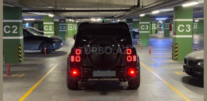 Land Rover Defender 2023, 33,000 km - 3.0 l - Bakı