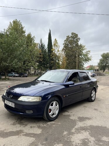Opel Vectra 1999, 352,142 km - 1.8 l - Qazax