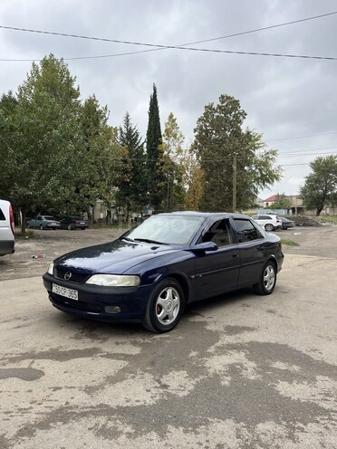 Opel Vectra 1999, 352,142 km - 1.8 l - Qazax
