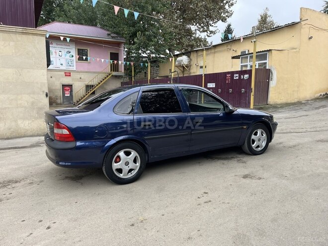 Opel Vectra 1999, 352,142 km - 1.8 l - Qazax