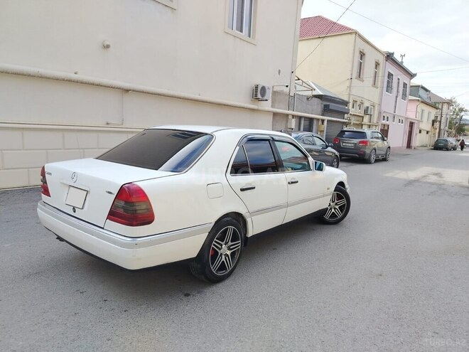 Mercedes C 220 1994, 326,890 km - 2.2 л - Bakı